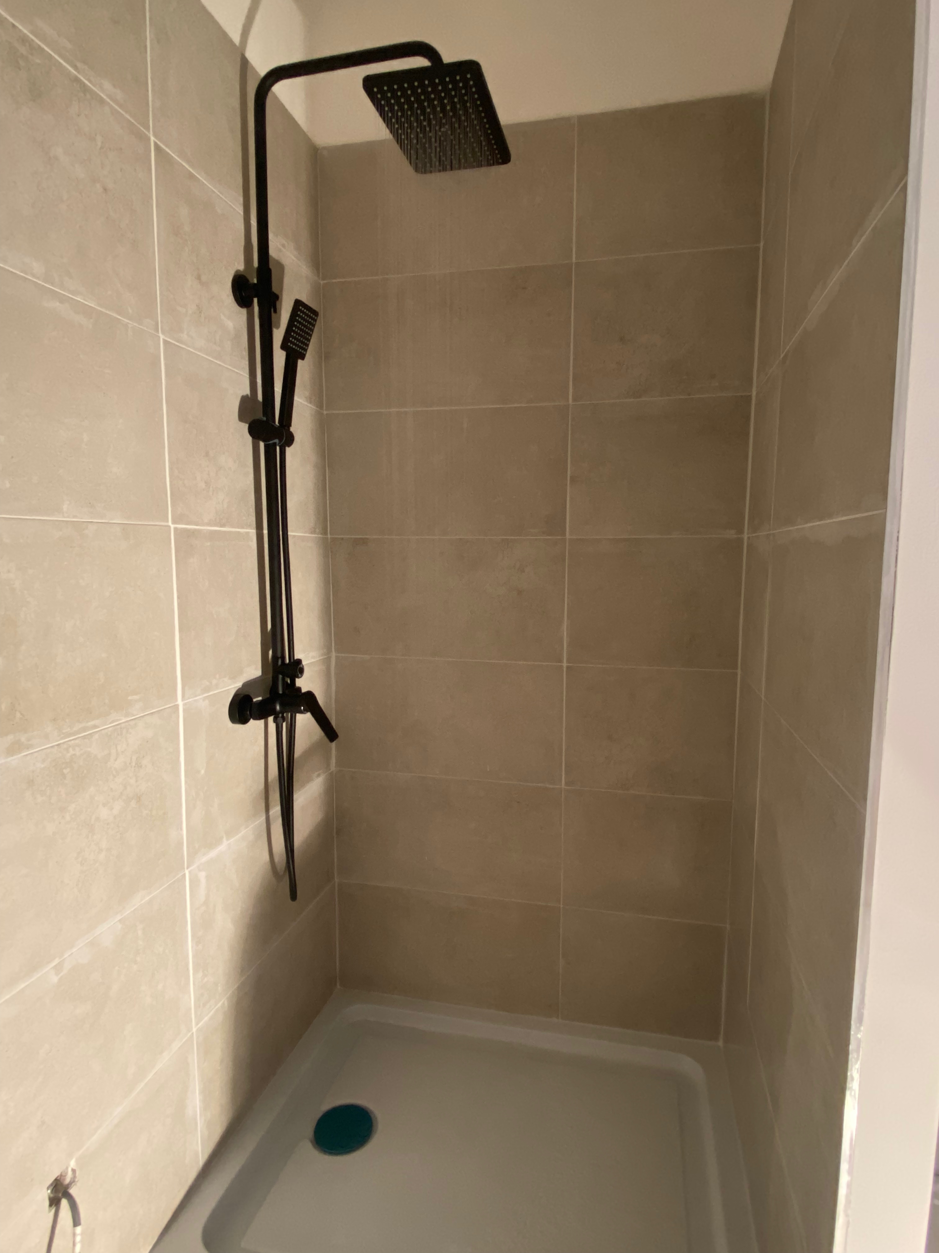 Pose mitigeur salle de bains